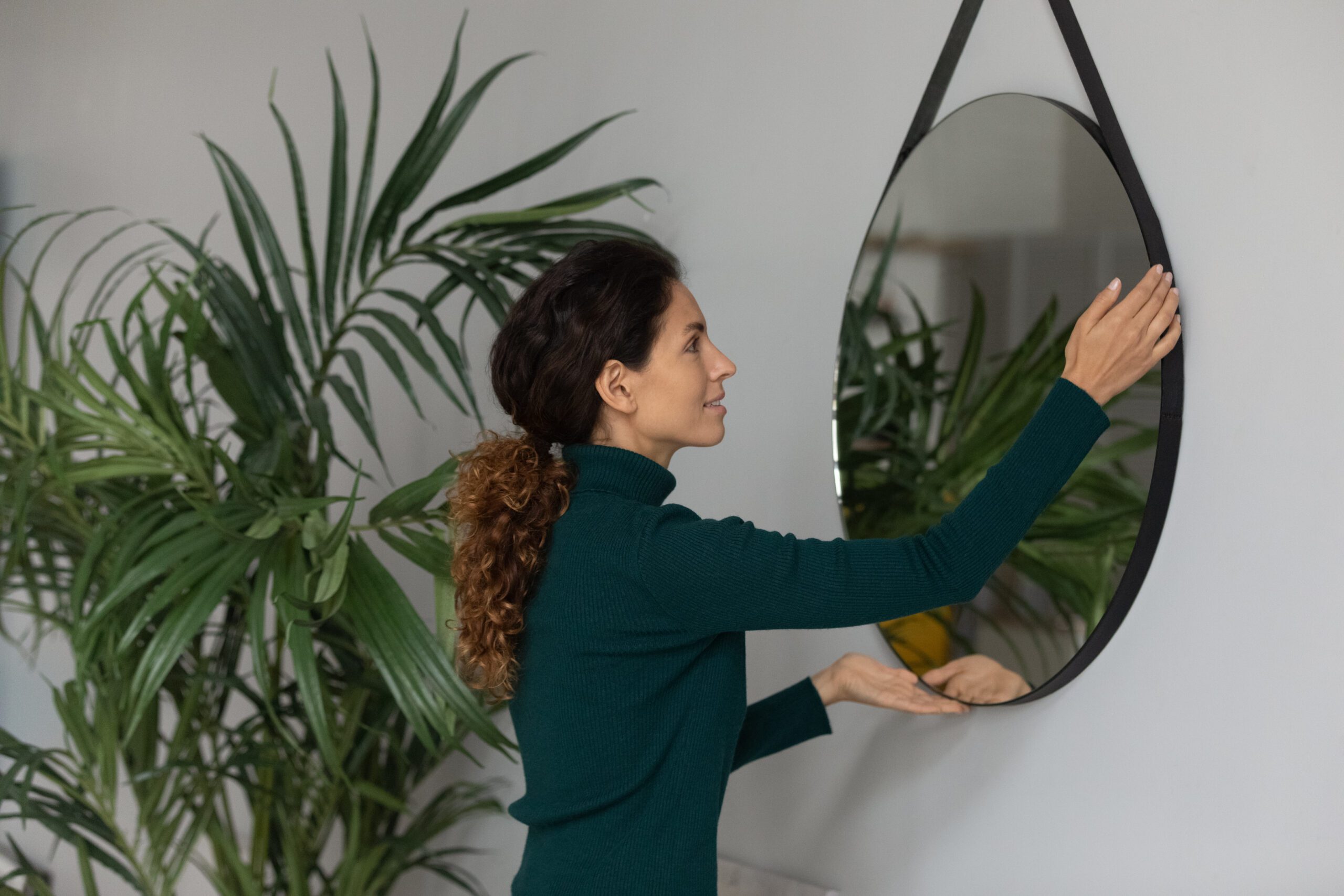 How to Pack a Mirror for Moving: Step-by-Step Guide to Pack You Mirror for a Safe Move