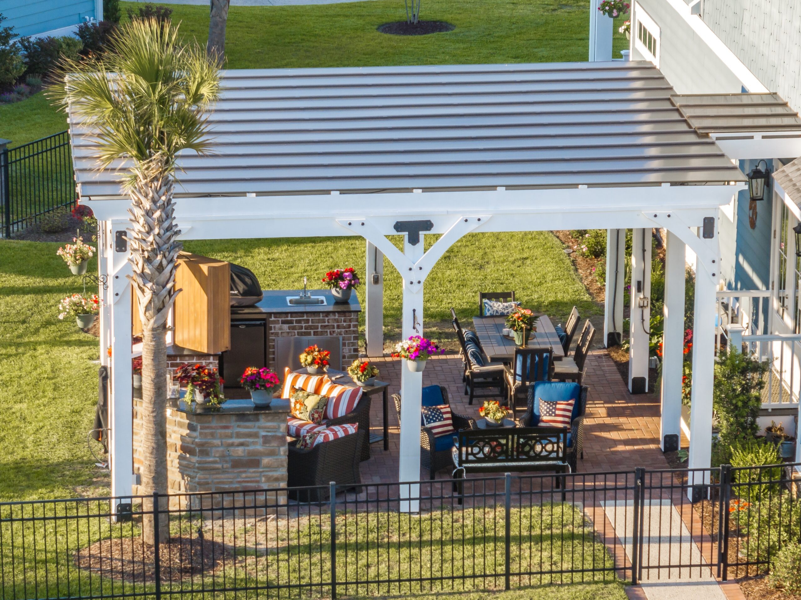 Building an Outdoor Kitchen: A Complete Guide to Alfresco Dining