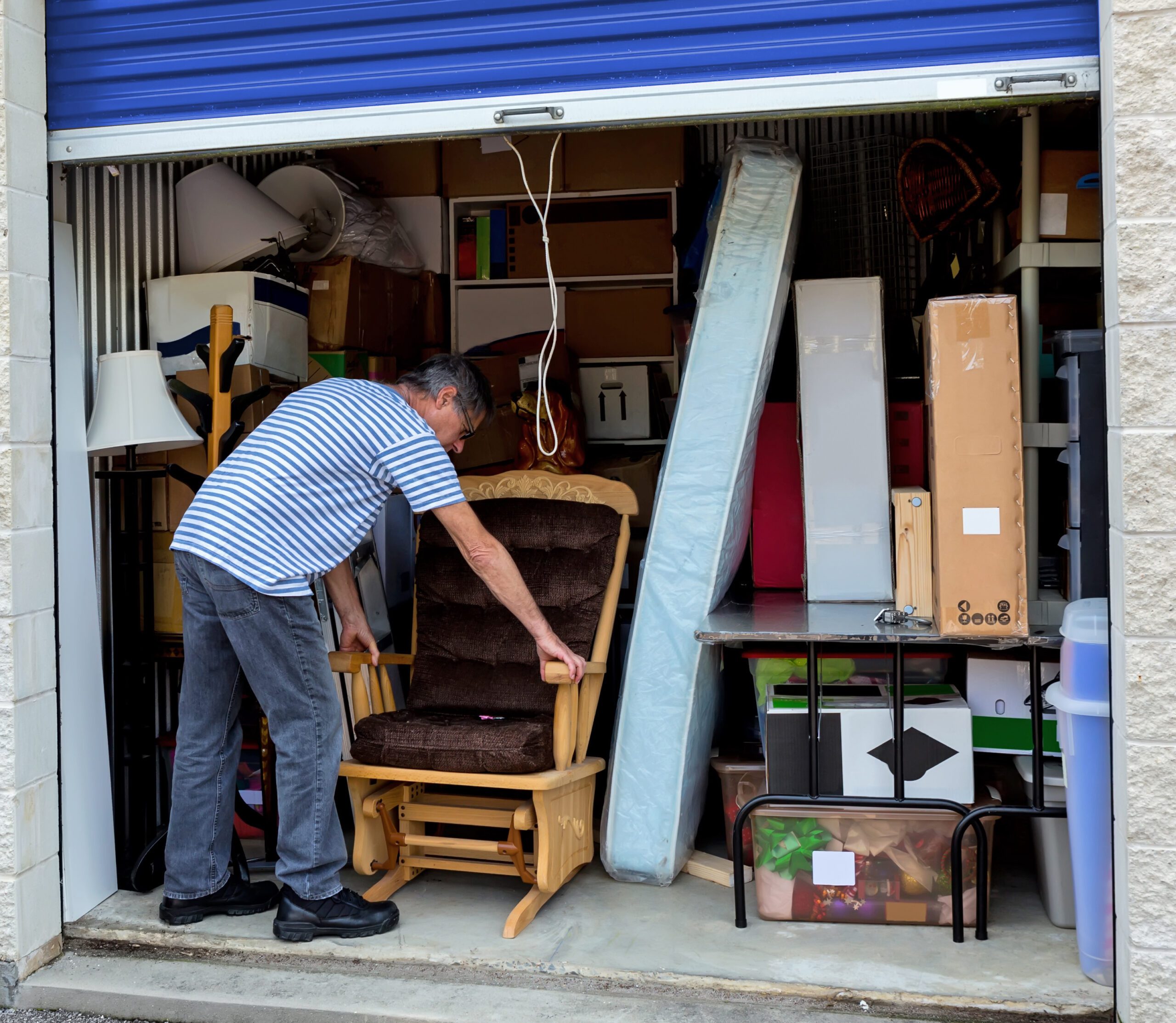 Decluttering Methods for Your Storage Unit: Preparing for Spring Cleaning